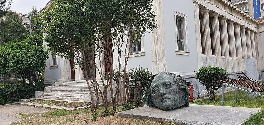 Μνημείο πεσόντων του Πολυτεχνείου