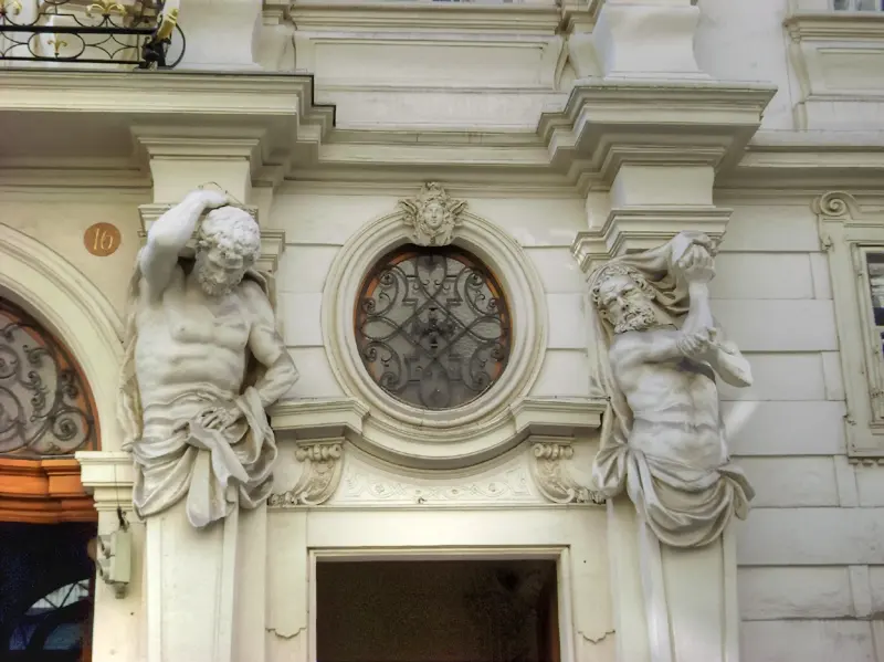 Palais Neupauer-Breuner