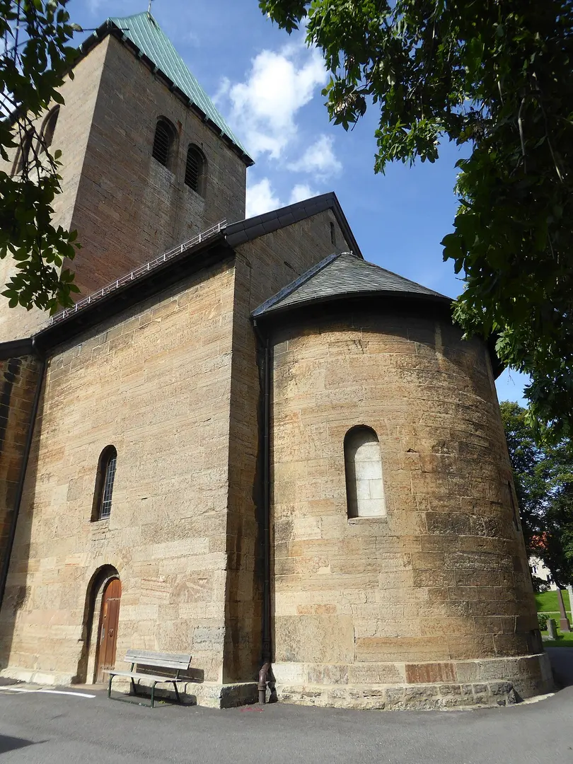 Gamle Aker kirke