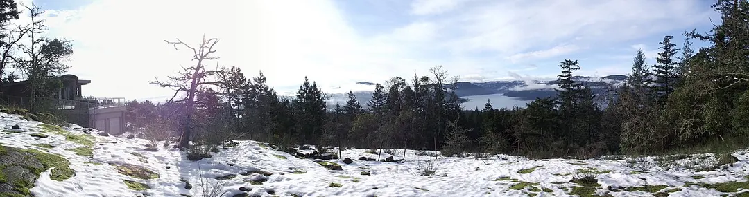 ȽÁU,WELṈEW̱/John Dean Park
